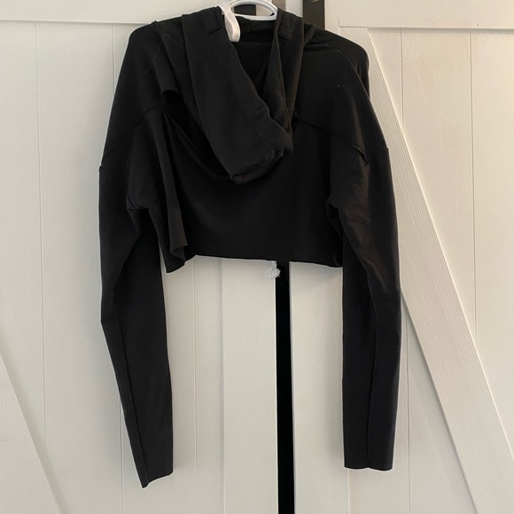 Reebok crop hoodie - Picture 3 of 5